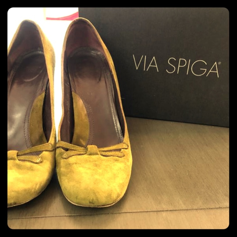 Vintage sage heels